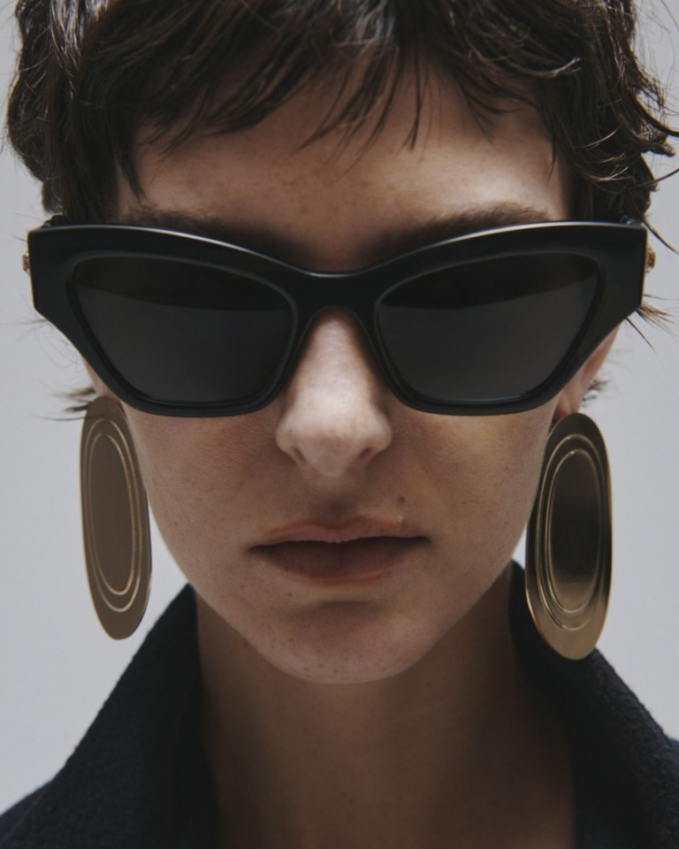 L'Officiel Malaysia – featured image